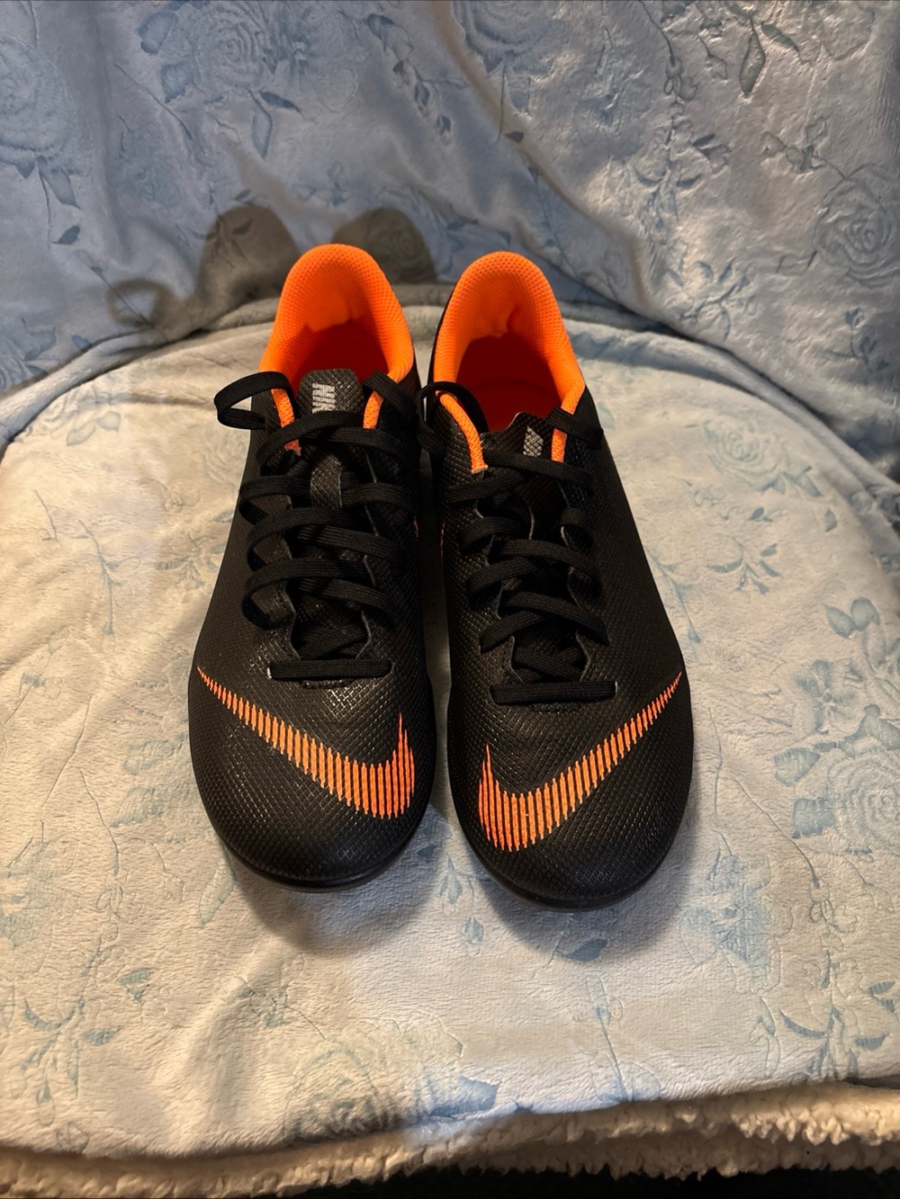 Nike Mercurial Boys Youth Soccer Cleats Black/Orange US size 6Y